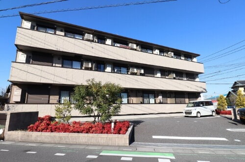 埼玉県草加市八幡町 3階建 築8年6ヶ月