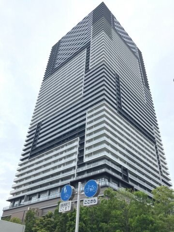 ブランズタワー豊洲 48階建