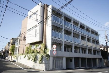 東京都世田谷区等々力７丁目 3階建 築16年11ヶ月