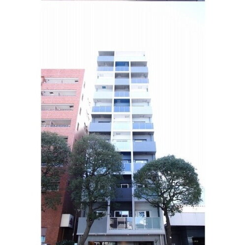 東京都新宿区東五軒町 賃貸マンション