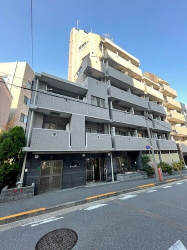 東京都新宿区払方町 賃貸マンション