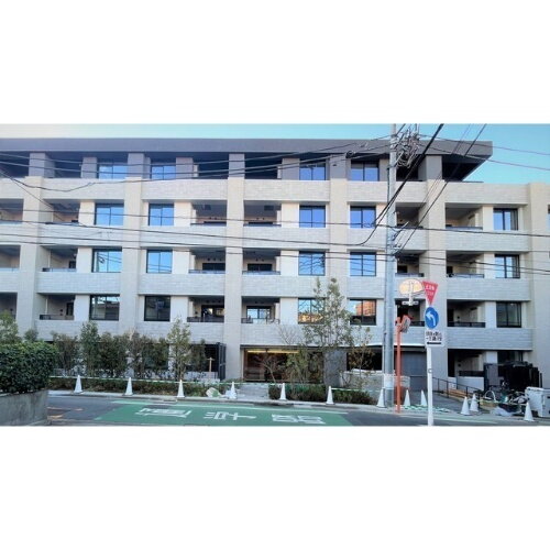 東京都新宿区弁天町 賃貸マンション