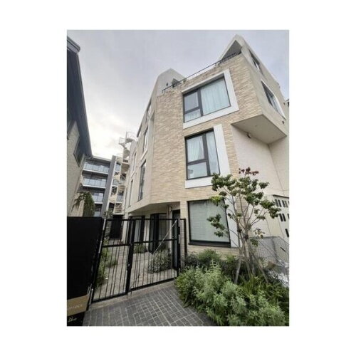 東京都新宿区北町 賃貸マンション