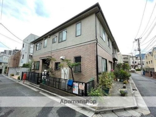 東京都中野区東中野１丁目 2階建