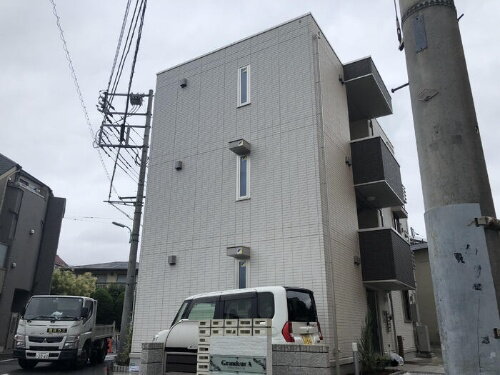 東京都目黒区中町２丁目 3階建 築5年