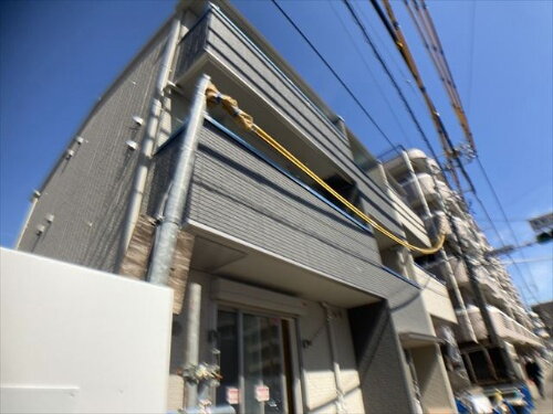 神奈川県海老名市東柏ケ谷２丁目 3階建 築2年2ヶ月