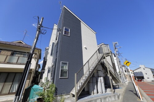 神奈川県横浜市金沢区六浦東１丁目 賃貸アパート