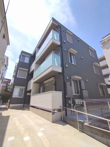 神奈川県川崎市高津区下作延３丁目 3階建 築4年4ヶ月