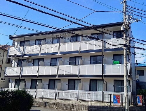 レオパレス来夢かしわ台 3階建