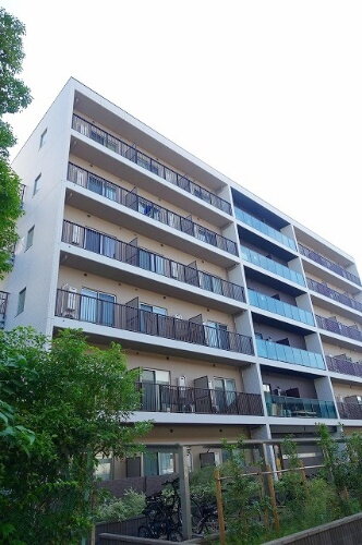 神奈川県横浜市金沢区富岡東２丁目 賃貸マンション