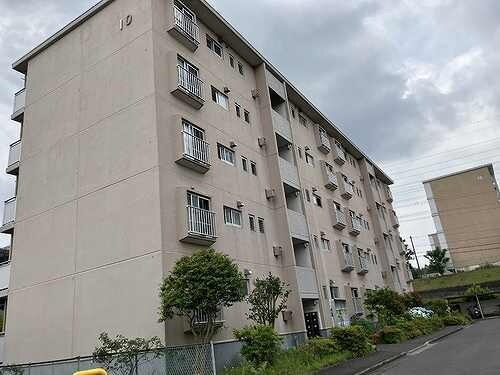 上郷西ケ谷団地壱号棟