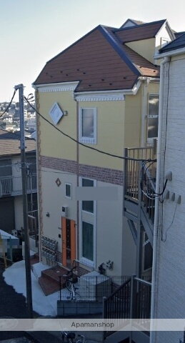 神奈川県横浜市神奈川区白幡東町 賃貸アパート