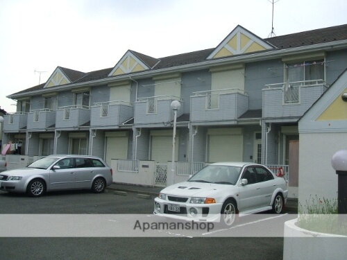 神奈川県藤沢市善行坂２丁目 テラスハウス