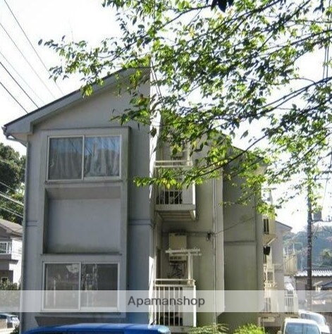 神奈川県鎌倉市長谷４丁目 2階建