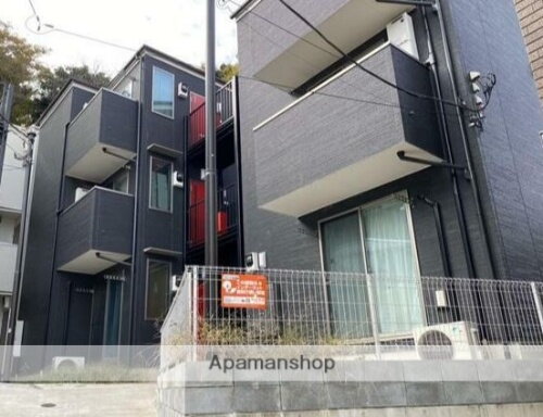 神奈川県横須賀市安浦町３丁目 築6年11ヶ月 3階建