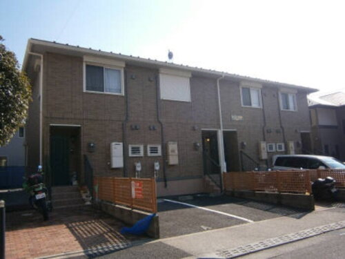 東京都町田市真光寺２丁目 テラスハウス