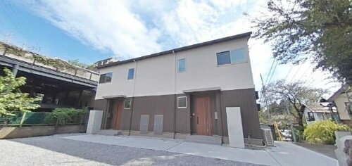 東京都町田市玉川学園７丁目 2階建 