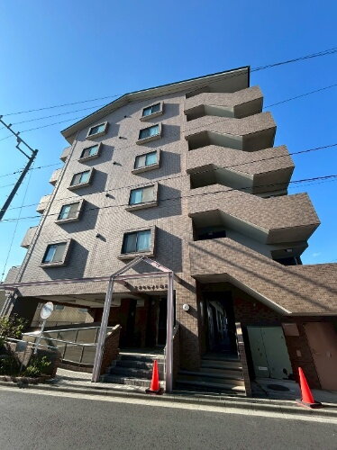 神奈川県藤沢市本鵠沼５丁目 賃貸マンション