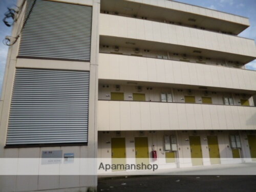富山県富山市萩原 4階建