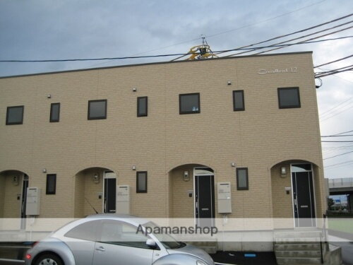 富山県富山市萩原 2階建