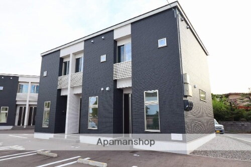 富山県富山市高屋敷 築6年9ヶ月 2階建