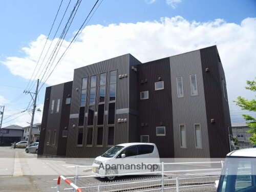 サントピア千原崎 2階建