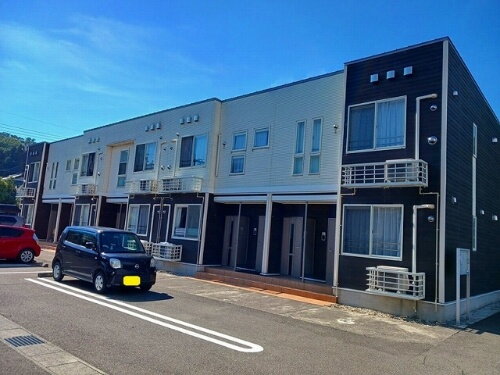 クレディ　フルール　Ａ 2階建