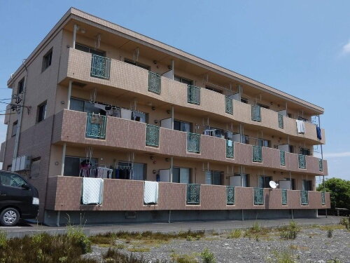 静岡県焼津市上泉 賃貸マンション