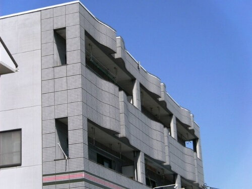 愛知県日進市香久山３丁目 賃貸マンション