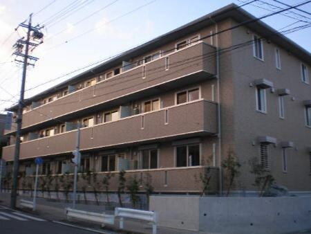 愛知県名古屋市名東区亀の井３丁目 3階建 築16年6ヶ月