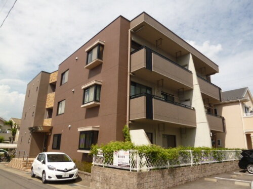 愛知県名古屋市名東区猪子石原３丁目 3階建 築21年4ヶ月