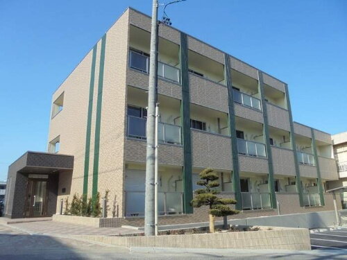 愛知県名古屋市名東区西山本通１丁目 3階建 築8年4ヶ月
