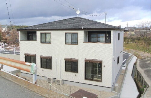 愛知県知多郡阿久比町大字植大字植中根 賃貸アパート