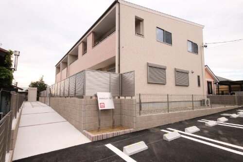 愛知県常滑市蒲池町５丁目 テラスハウス