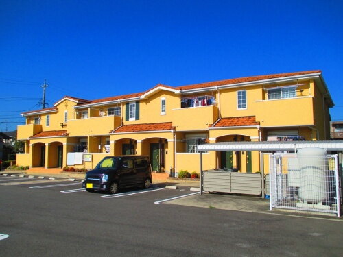 三重県名張市鴻之台３番町 賃貸アパート