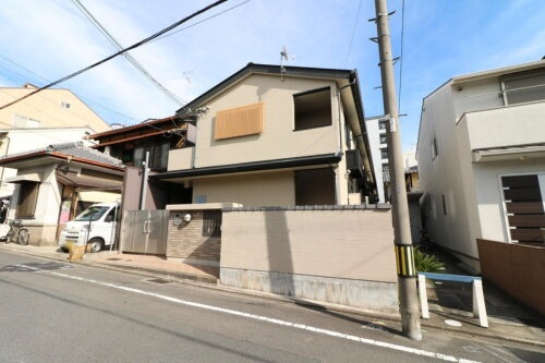 京都府京都市上京区下長者町通千本西入六番町 賃貸アパート