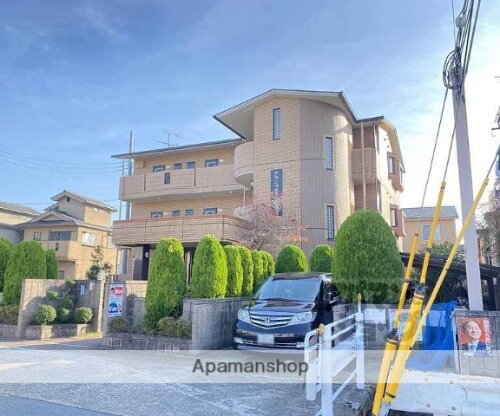 京都府向日市上植野町 賃貸マンション