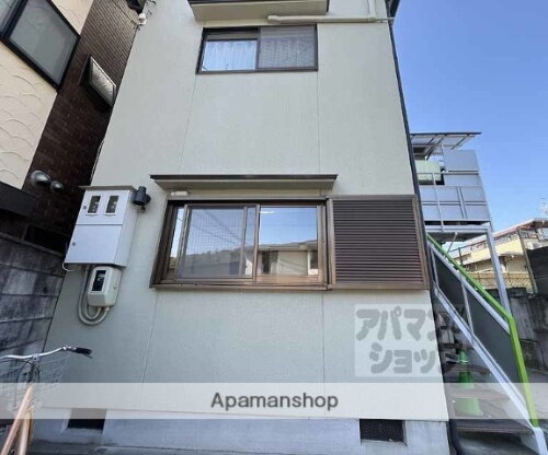 宇多野御屋敷町９ー１８貸家