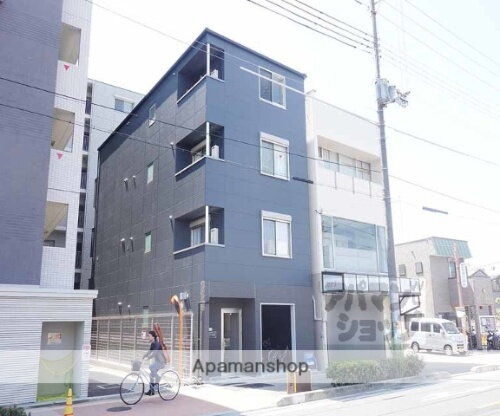 京都府京都市南区唐橋川久保町 築9年10ヶ月 4階建