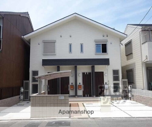 京都府京都市下京区梅小路西中町 築7年7ヶ月 2階建