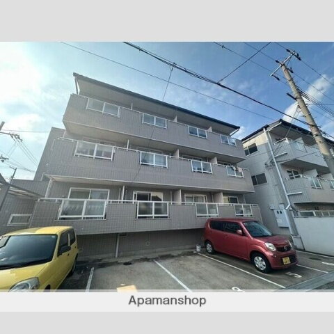 大阪府吹田市南正雀２丁目 3階建 築32年9ヶ月