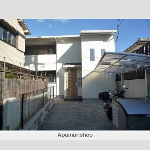 大阪府吹田市泉町５丁目 築10年1ヶ月 2階建