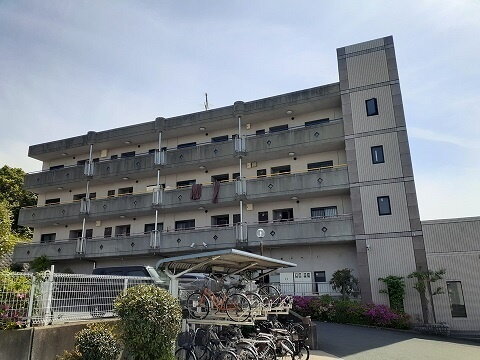 大阪府枚方市田口山１丁目 賃貸マンション