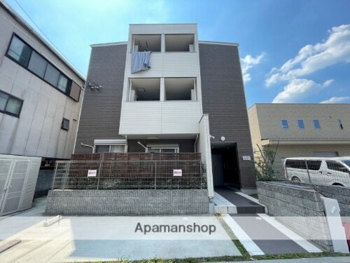 大阪府寝屋川市高柳３丁目 築7年3ヶ月 3階建