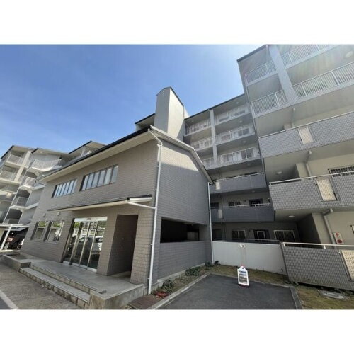 ＰＨＯＥＮＩＸ　ＣＯＵＲＴ　交野ＩＩ 6階建