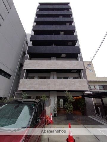 大阪府東大阪市鴻池元町  9階建