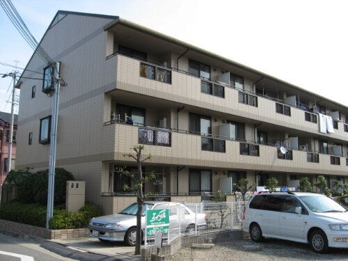 兵庫県宝塚市鹿塩１丁目 賃貸アパート