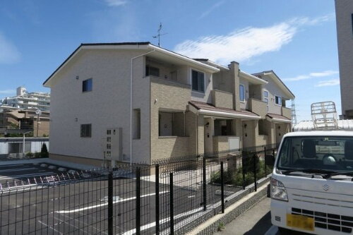 兵庫県宝塚市山本丸橋１丁目 賃貸アパート
