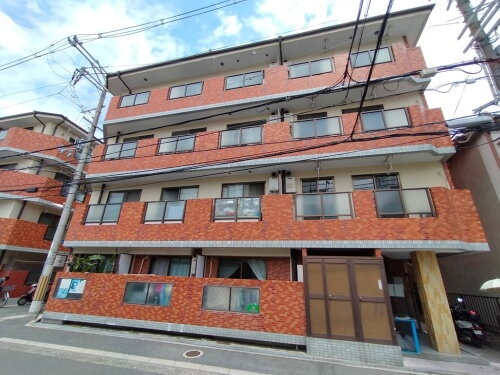 大阪府寝屋川市御幸東町 築33年8ヶ月 4階建
