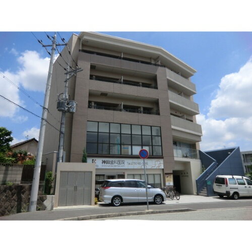 兵庫県宝塚市中山寺１丁目 5階建 築18年8ヶ月